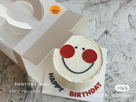 面包超人笑脸蛋糕，全部装饰可食用，字母颜色随机