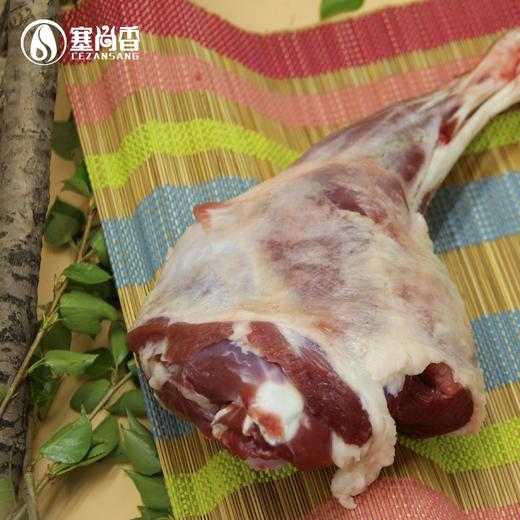 【塞尚香】右玉羊肉 整后腿3kg新鲜散养羔羊肉冷冻烧烤烤羊腿 商品图1