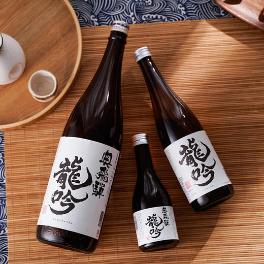 日本奥飞弹龙吟清酒1.8L/720ml/300ml 清爽口感 滴滴香醇 让人回味无穷 012511/012512/012513 商品图1
