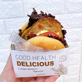 帕尼尼（猪排，芝士片，草莓西红柿，紫生菜，鸡蛋沙拉）