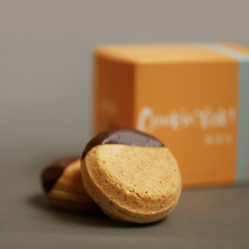 海盐太妃味｜冷冻经典版曲奇烧（4枚/盒）