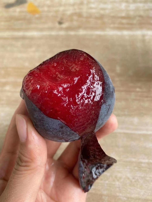 ‘夜玫瑰’恐龙蛋 ——果粉完整，稍软些爆汁，纯甜 商品图9