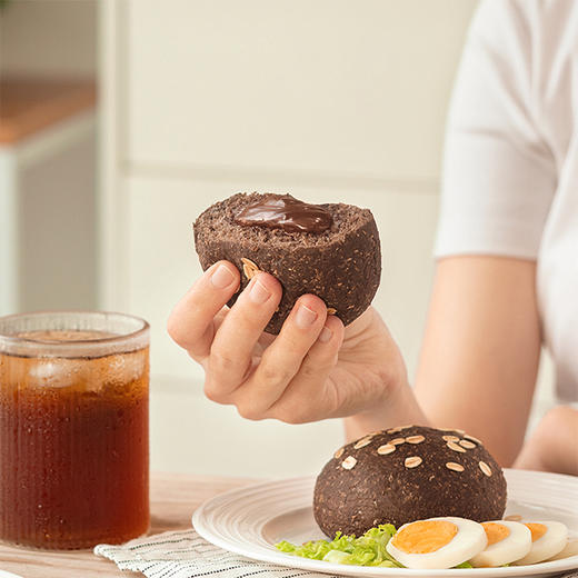 【掌柜好物】顺丰「低脂粗粮代餐」七年五季全麦欧包 巧克力/红豆沙/红丝绒/蓝莓巧克力欧包 健康面包零食 商品图6