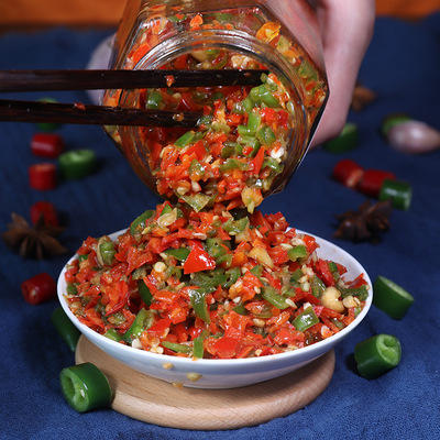 荆裕优选蒜蓉螺丝椒酱280克/瓶 （新老红绿包装随机发） 商品图4