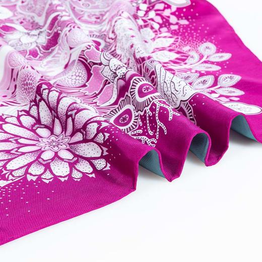 SAINTJOY/上久楷 双面印花真丝方巾 福鲤临门 玫紫色 FJS20049 商品图10