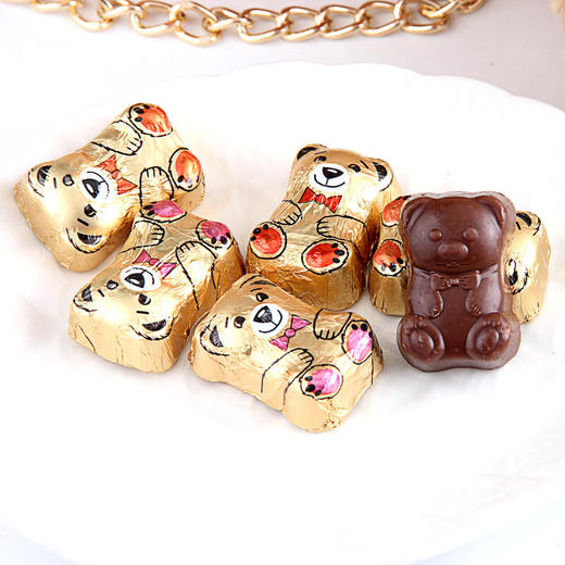 艾达的世界牛奶巧克力制品小熊60g/040963 口感丝滑毛绒玩具小熊可手拿可背挎 商品图5