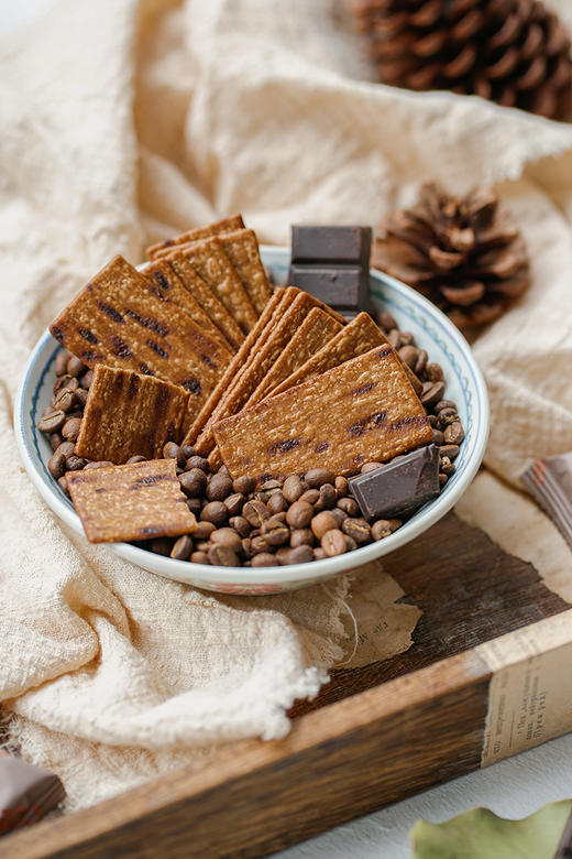 咖啡黑巧饼干 新年大礼包 年货小零食 商品图4