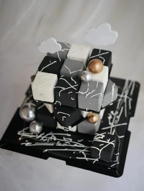 旋转魔方法式慕斯（酸奶香草 草莓味）提前三天预订下单