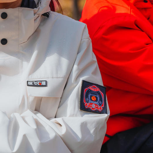 XAG 极飞农潮 羽绒款冲锋衣 商品图3