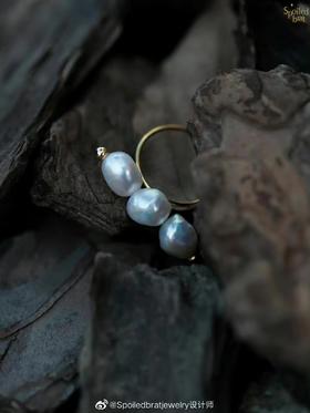 SpoiledBrat Jewelry巴洛克珍珠平衡戒指