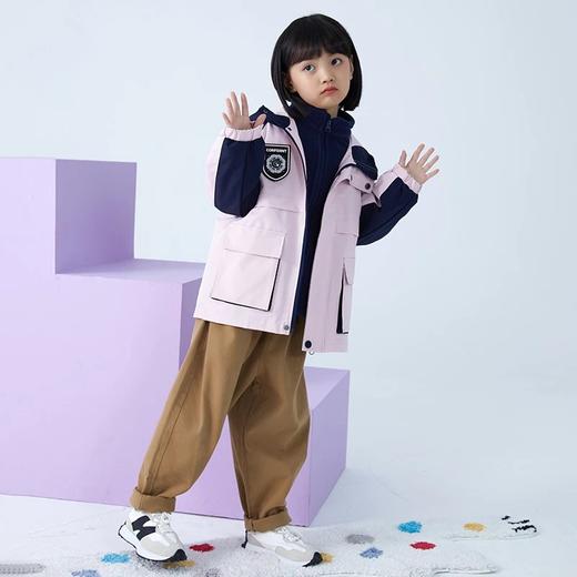 【2025反季抄底清仓】 龙之涵 亲子款一衣三穿冲锋衣&“小盔甲”一衣三穿山系冲锋衣 中大童22年秋冬新款保暖外套 三合一 婴幼儿A类标准 防水防油防污 商品图10