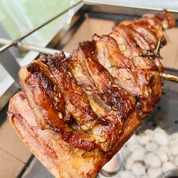 乌珠穆沁烤羊腿（提前4小时预定）