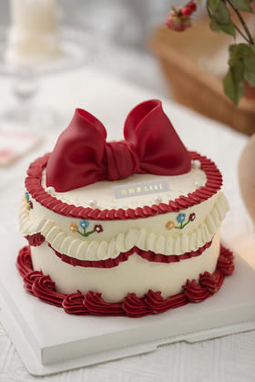 复古蝴蝶结（有翻糖配件提前24小时预订）