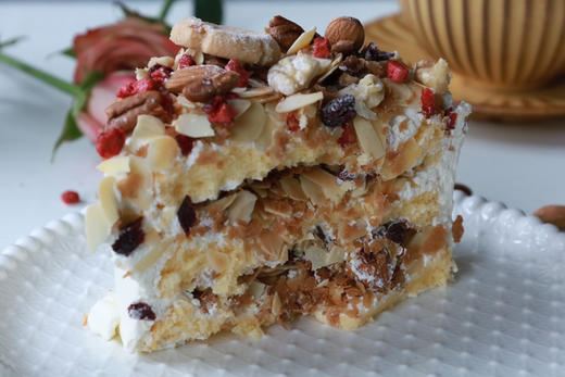 四寸坚果咸奶酥蛋糕 商品图4