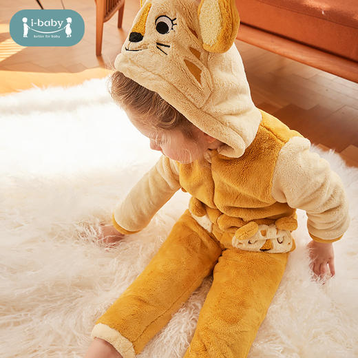 【40元秒杀】ibaby×outlast太空科技恒温牛奶绒儿童家居服可爱造型睡袍保暖卡通全家亲子装套装 商品图3