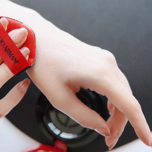 阿玛尼 红色气垫 新版 遮瑕保湿15g 持久防晒轻薄提亮气垫bb ARMANI/armani 商品图3