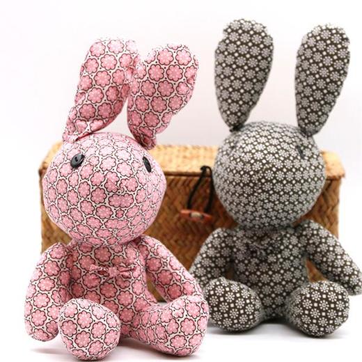 深山集市 小号花花公子花布兔子玩偶（随机发货 收快递如同拆盲盒） 商品图0