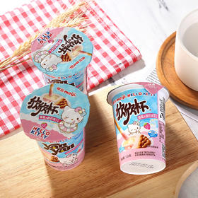 明治欣欣杯草莓酸奶味酱饼干条25g/杯