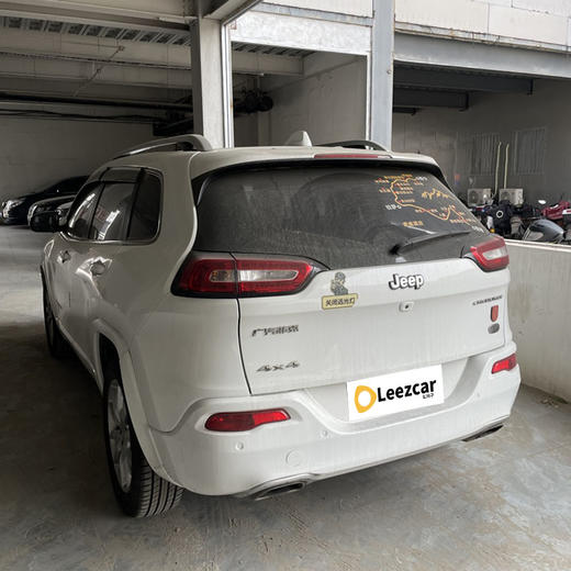 Jeep 自由光 2.4L 专业版【长租-北京】 商品图3