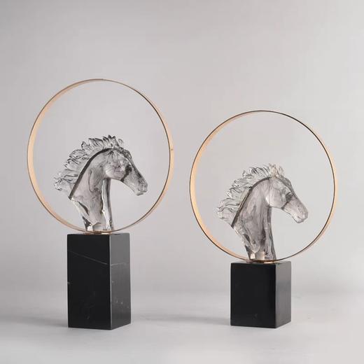 金属圆圈马摆件大理石底座 客厅书房办公室玄关新中式摆件 商品图1