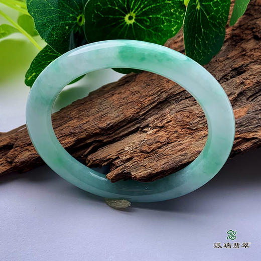 派瑞翡翠 翡翠手镯 糯种 飘花 商品图0