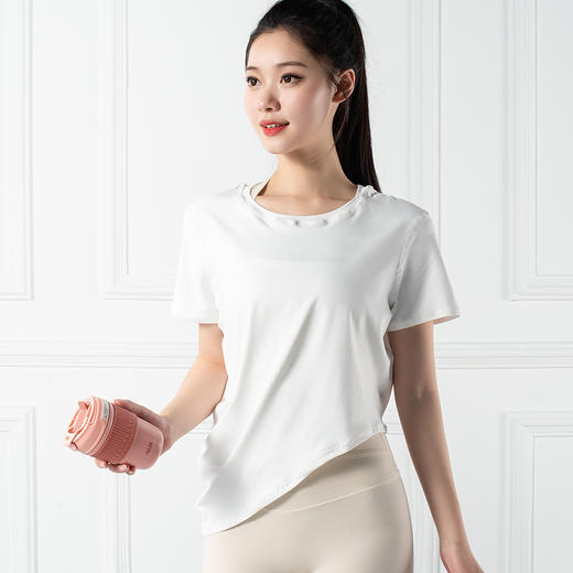 跃牌【禅语梵心系列】薄款圆领亲肤透气瑜伽服T恤F2188（不带胸垫） 商品图7