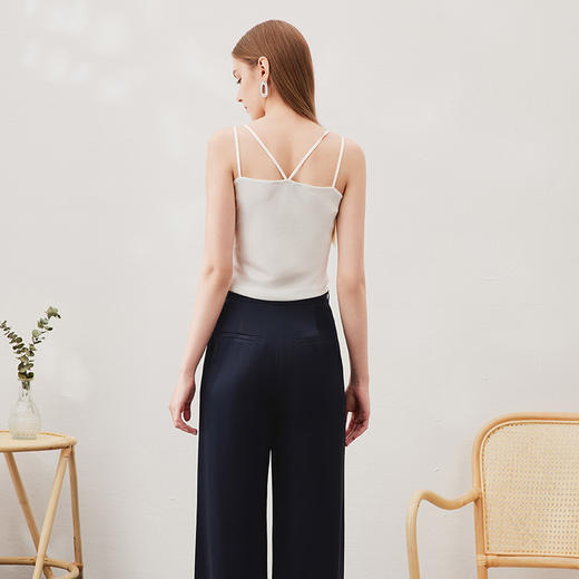 EITIE爱特爱夏季新款V领雪纺显瘦舒适内搭背心吊带小上衣7013703 商品图14
