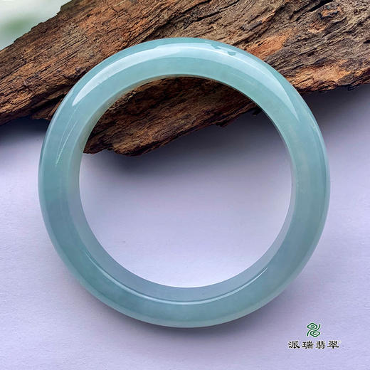 派瑞翡翠 翡翠手镯 糯种 浅绿 商品图3