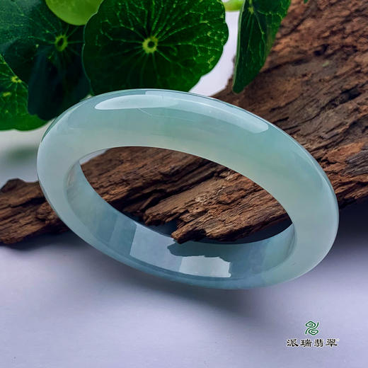 派瑞翡翠 翡翠手镯 糯种 浅绿 商品图0