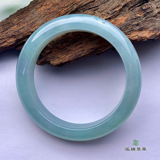 派瑞翡翠 翡翠手镯 糯种 浅绿 商品图1