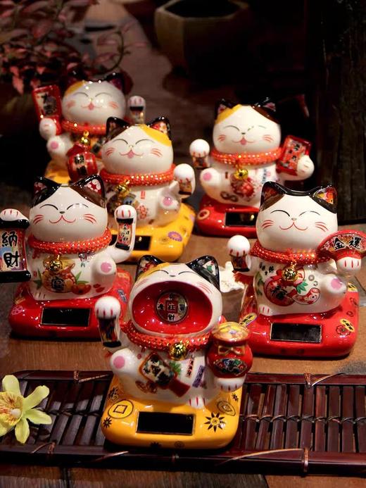 K-FYM-太阳能摇手 招财猫 自动招手小摆件创意办公桌饰品汽车内摇手猫装饰 商品图1