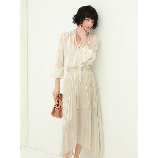 COCOBELLA设计感拼接缎面百褶裙飘逸压褶不对称半身长裙HS535 商品图1