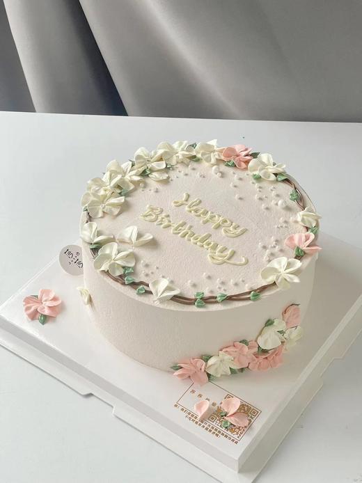 粉白裱花蛋糕（下单现做，根据排单2-3小时左右） 商品图0