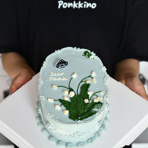 铃兰手绘奶油蛋糕 商品图0
