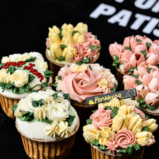 花束奶油霜杯子蛋糕（可改字） 商品图1