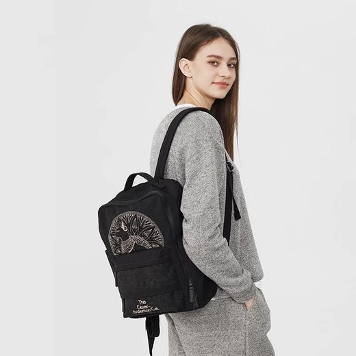 大英博物馆盖亚·安德森猫系列 刺绣大容量休闲双肩包 商品图1