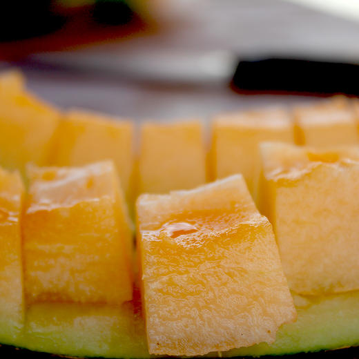 【新疆好物】新疆哈密瓜2装  肉厚质细  香甜清脆 商品图0