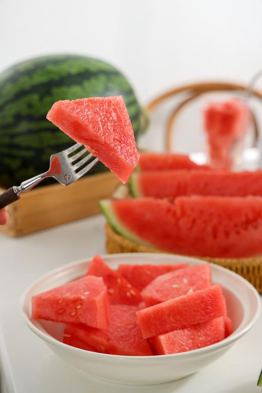 甘美4K 西瓜 产自西瓜之乡” 江苏东台（瓜籽少，果肉酥脆甜爽） 商品图1