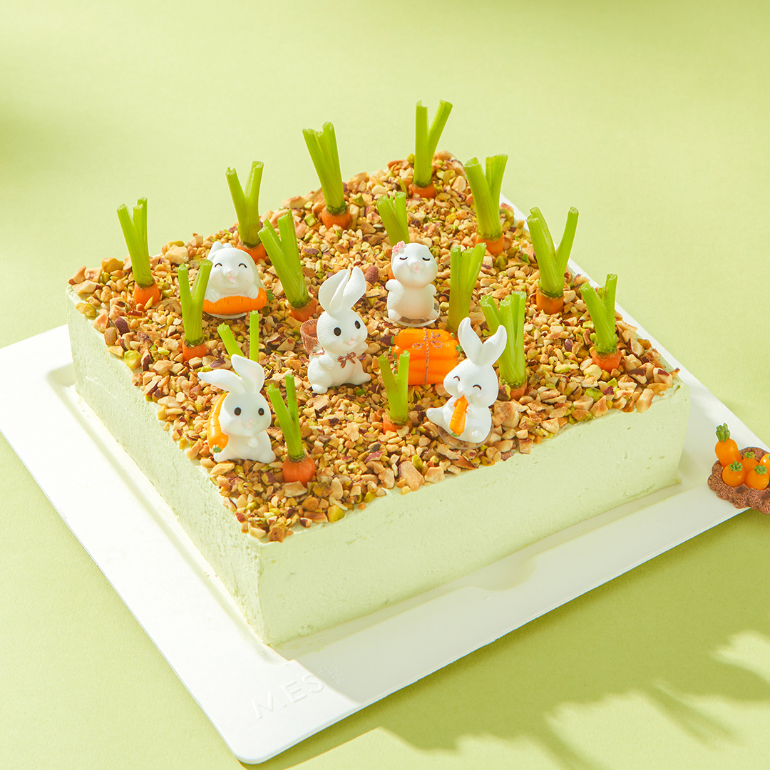 拔萝卜 坚果奶油慕斯蛋糕