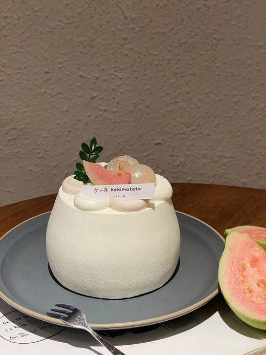 芭乐荔枝开心果奶油蛋糕 商品图2