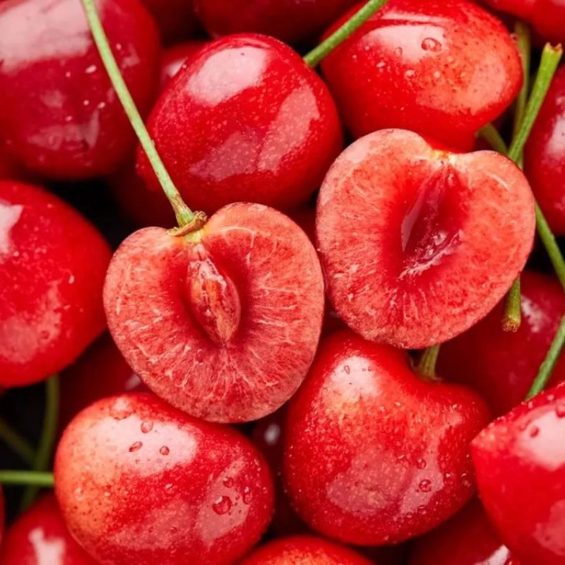 露天爱心樱桃,砂蜜豆大樱桃,核小肉厚,清甜爽脆,大自然的馈赠,果期