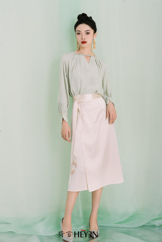 荷言GL怀远 新中式白色设计感半裙 商品图3
