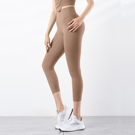 跃牌【禅语梵心系列】新品无痕速干塑身高腰提臀一片式裸感瑜伽七分裤F2243 商品图11