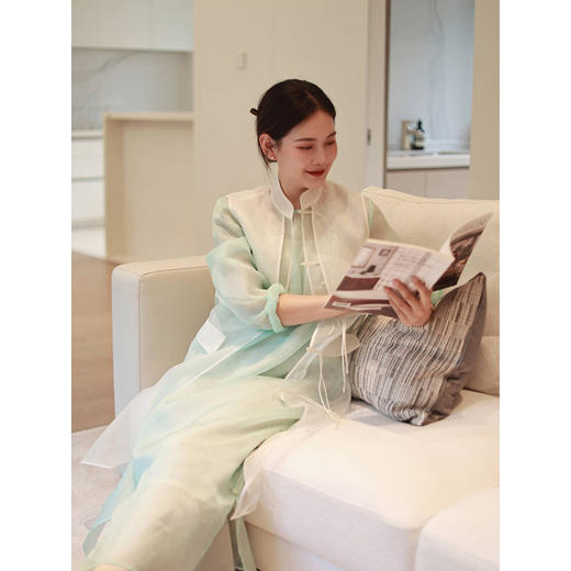 【抖音】长款拼接马甲（23704330-山矾） 商品图0