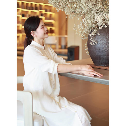 【抖音专属】长款衬衫（19810141-山矾） 商品图1