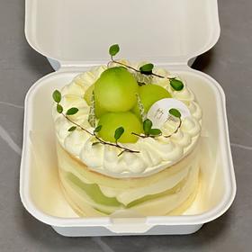 山茶花玫珑蜜瓜奶油蛋糕 / 集结了初夏的美好滋味