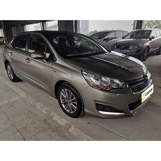 雪铁龙 C4L 1.2T 自动尊贵版【长租-北京】 商品图2