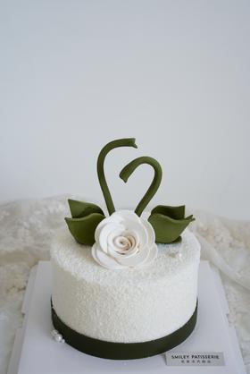 简约奶油蛋糕 ｜ 鲜果原味奶油 - 天鹅湖