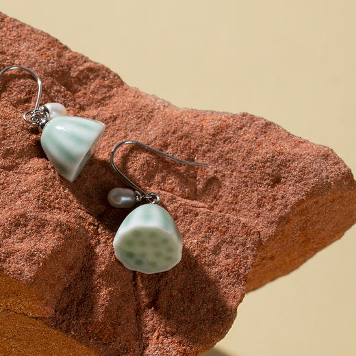 凡华造物原创莲蓬925银珍珠耳钉女轻奢高级耳环小众设计气质耳饰莲蓬925银带珍珠耳环 商品图2