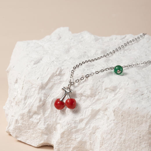 凡华造物樱桃项链女银925小众设计感吊坠轻奢情侣项链生日礼物樱桃925银吊坠 商品图1